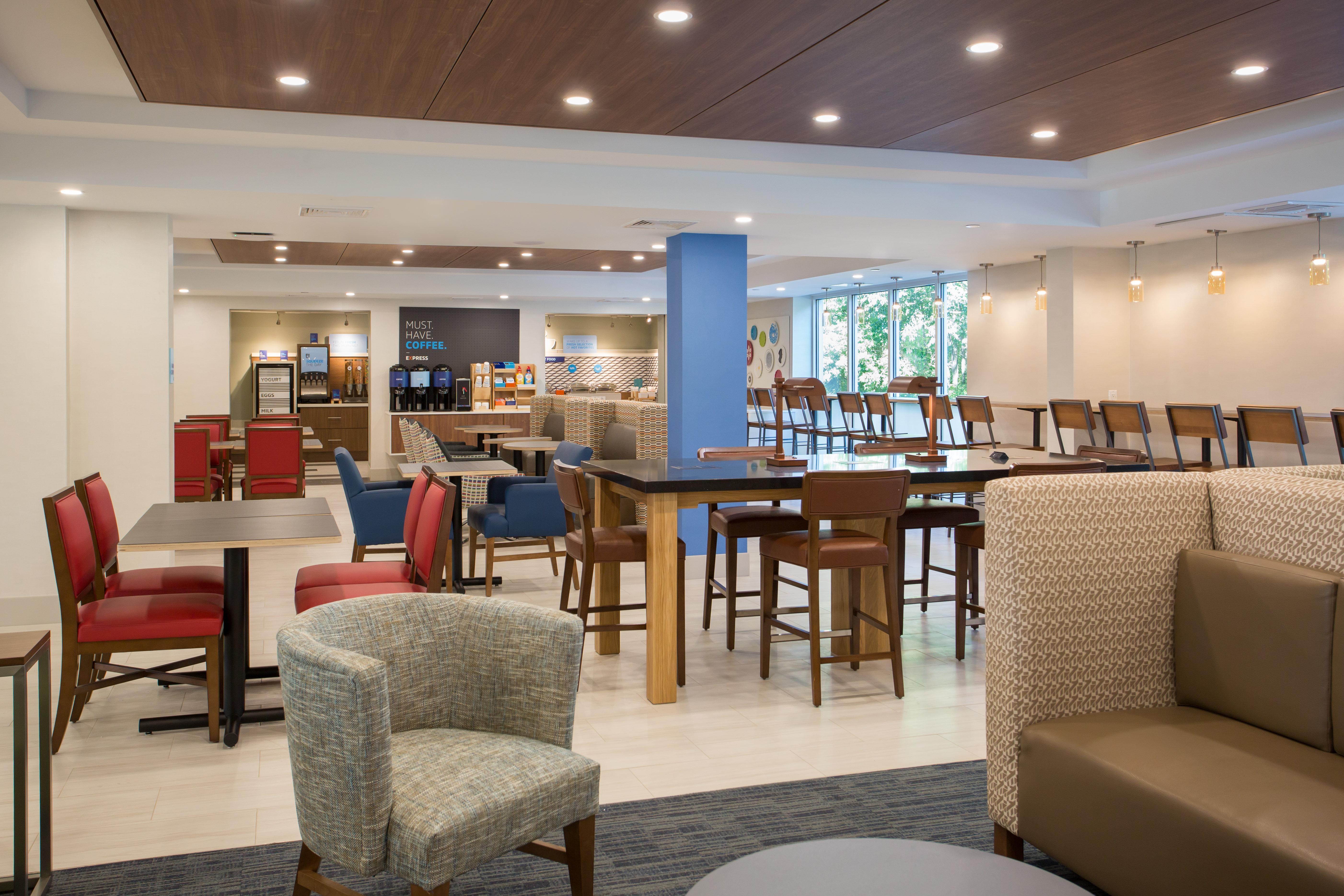 Holiday Inn Express Chelmsford By Ihg Dış mekan fotoğraf