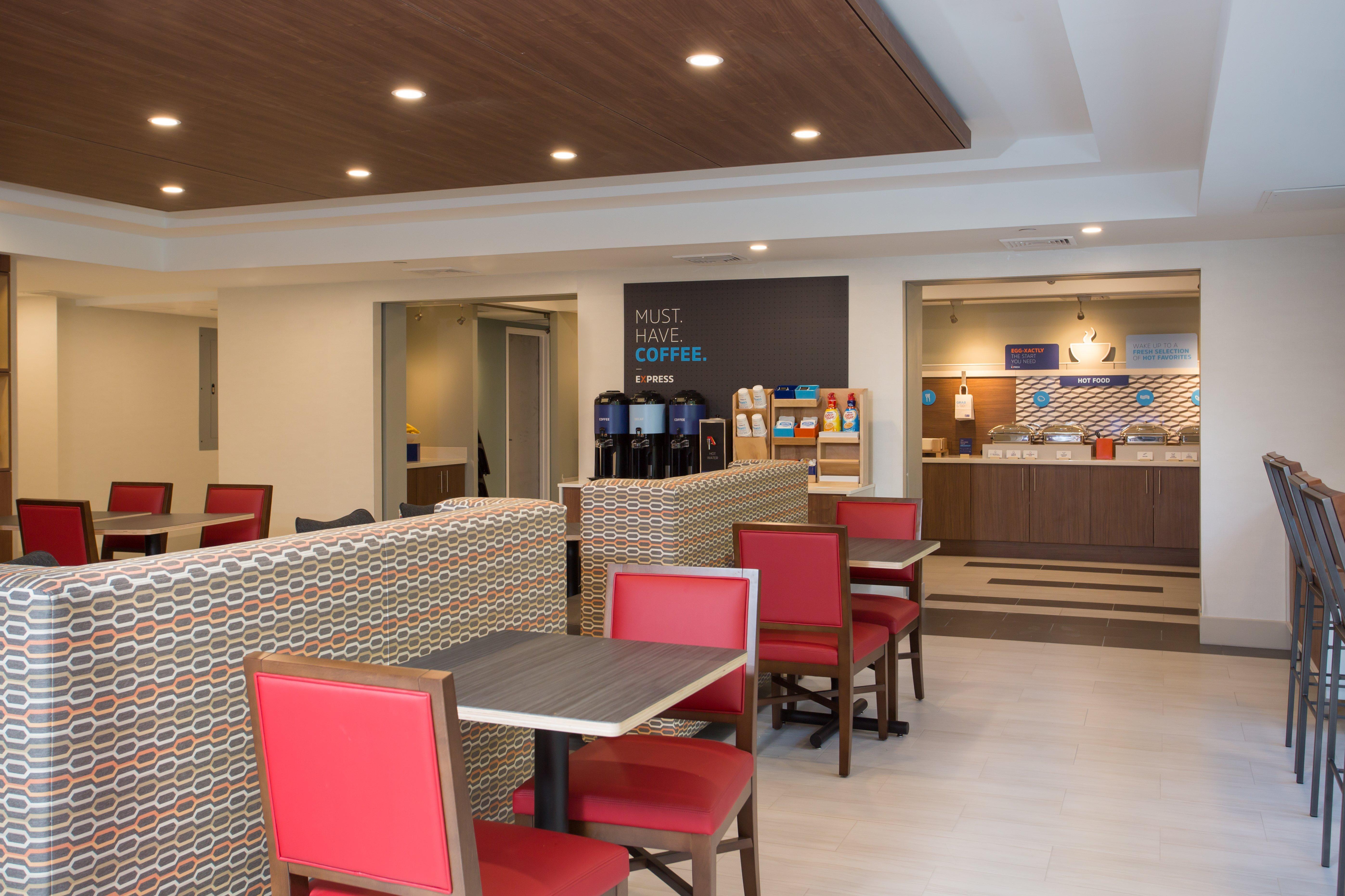 Holiday Inn Express Chelmsford By Ihg Dış mekan fotoğraf