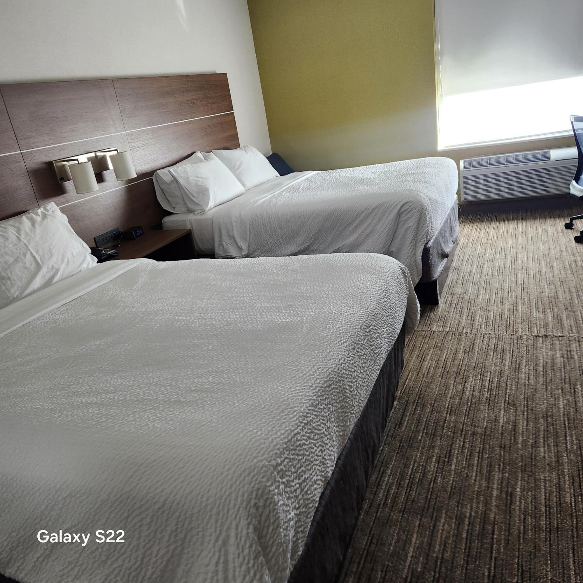 Holiday Inn Express Chelmsford By Ihg Dış mekan fotoğraf